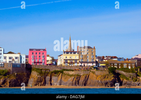 Villaggio alla costa rocciosa di Caldey Island, Regno Unito, Galles Pembrokeshire, Tenby Foto Stock