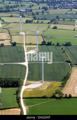 Vista aerea di una piccola tra centrali eoliche WALCOTE, SWINFORD E SOUTH KILWORTH Foto Stock