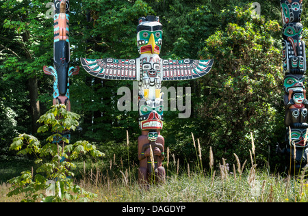 Le Prime Nazioni Thunderbird House Post, punto Brockton, Stanley Park, Vancouver, British Columbia, Canada. Foto Stock