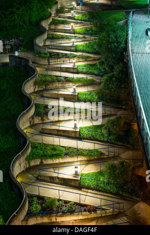 A Zig Zag la passerella a Chattanooga, Tennessee. Foto Stock