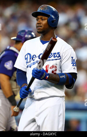 Los Angeles, California, USA. 12 Luglio, 2013. Luglio 12, 2013 a Los Angeles, California - Los Angeles Dodgers interbase Hanley Ramirez (13) durante il Major League Baseball gioco tra il Colorado Rockies e il Los Angeles Dodgers al Dodger Stadium il 12 luglio 2013 a Los Angeles, California. Rob Carmell/CSM/Alamy Live News Foto Stock