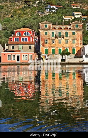 Il vecchio British residenza del governatore. Gaios è il "capitale" di Paxos ("Paxi') isola, mare Ionio, Eptanisa, Grecia. Foto Stock