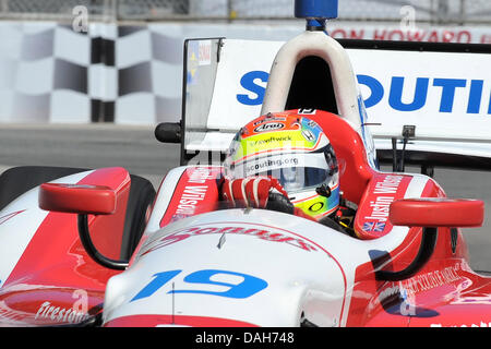 Toronto, Ontario, Canada. 13 Luglio, 2013. Toronto, Ontario, Canada, 13 luglio 2013. Justin Wilson (19) in azione durante la Honda Indy Toronto a Exhibition Place, Toronto luglio 13th.Gerry Angus/CSM/Alamy Live News Foto Stock