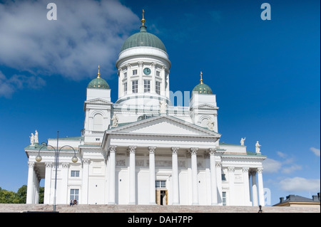 Bianca cattedrale nel centro di Helsinki Foto Stock
