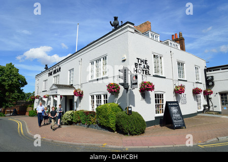 Il XVIII secolo il Bear Hotel, High Street, Speen, Surrey, England, Regno Unito Foto Stock