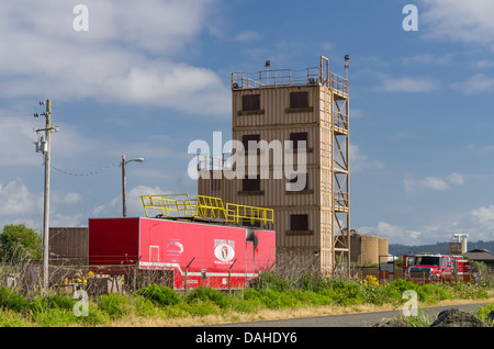 Eureka California degli Stati Uniti. Firefighter training facility con live formazione antincendio rimorchio Foto Stock