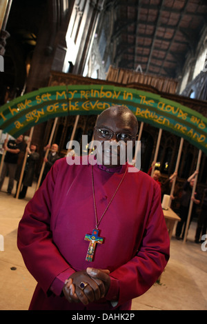 L arcivescovo di York , John Sentamu nella Cattedrale di Manchester Foto Stock