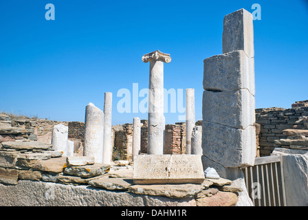 Colonna ionica capitale, dettagli architettonici sull isola di Delos, Grecia Foto Stock