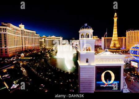 La striscia, Bellagio di notte a Las Vegas, Nevada, STATI UNITI D'AMERICA Foto Stock