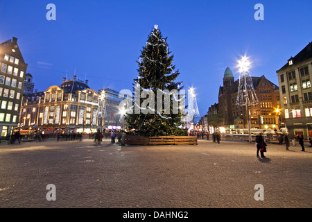 La piazza Dam a natale in Amsterdam Paesi Bassi Foto Stock