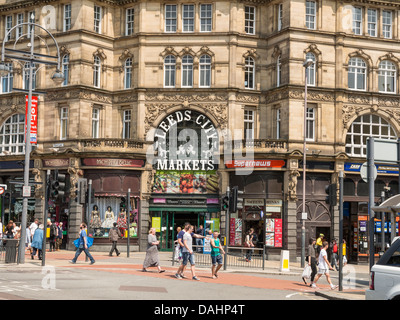 Facciata di Leeds City mercati West Yorkshire Regno Unito Foto Stock