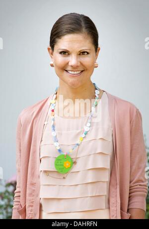 Isola Oland, Svezia. 14 Luglio, 2013. La principessa ereditaria Victoria festeggiare il suo 36o compleanno presso il cortile svedese della residenza estiva della Famiglia Reale Solliden, sull' isola Oland, Svezia, 14 luglio 2013. Foto: Patrick van Katwijk /dpa/Alamy Live News / /dpa/Alamy Live News Foto Stock