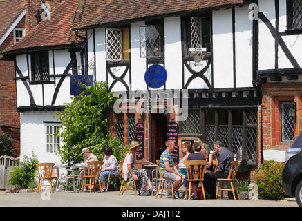 Shelly's Tea Rooms Situato nel pittoresco villaggio di Chilham, Kent, Inghilterra, Regno Unito, GB Foto Stock