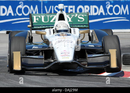 Toronto, Ontario, Canada. 14 Luglio, 2013. Toronto, Ontario, Canada, 14 luglio, 2013. IZOD driver Indy Ed Carpenter (20) in azione a la Honda Indy Toronto Gara 2 a Exhibition Place, Toronto luglio 14th.Gerry Angus/CSM/Alamy Live News Foto Stock