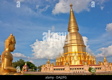 Il Wat Phra Bat Huai Tom. Luoghi di culto delle reliquie del Buddha Pagoda. Foto Stock