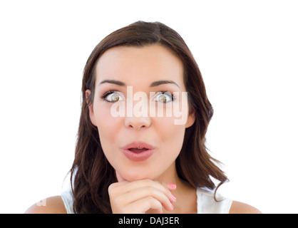 Bella giovane donna adulta guardando la telecamera isolata su bianco. Foto Stock