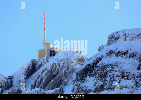 Stazione di trasmissione sulla parte superiore della Saentis (2502 m) sull Alpstein, Svizzera, Appenzeller Alpen Foto Stock