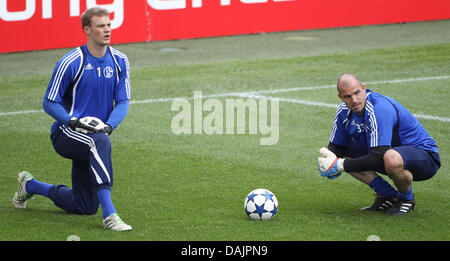 Roma's Bryan Reynolds attends a training session ahead of Thursday's Europa  League semi-final second leg soccer match between Roma and Manchester  United, in Rome, Wednesday, May 5, 2021. (Luciano Rossi/LaPresse via AP