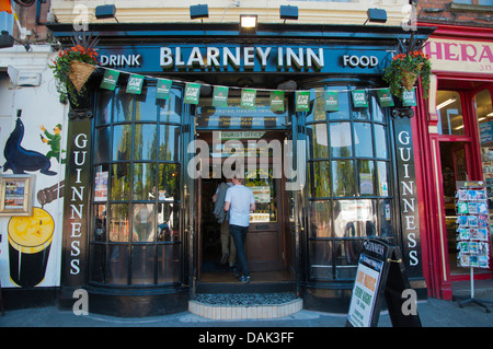 Blarney Inn pub esterno Nassau Street central Dublino Irlanda Europa Foto Stock