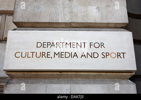 Ministero della cultura, dei mezzi di comunicazione e lo sport whitehall London, England Regno Unito Foto Stock