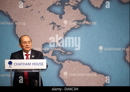 Londra, Regno Unito. Il 15 luglio 2013. Egli Thein Sein, Presidente della Repubblica dell' Unione di Myanmar parla a Chatham House a Londra Credito: Piero Cruciatti/Alamy Live News Foto Stock