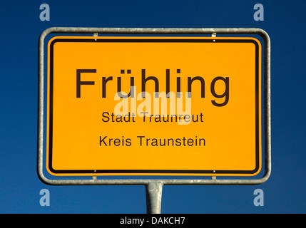 Fruehling posto nome sign, in Germania, in Baviera, Kreis Traunstein, Fruehling Foto Stock