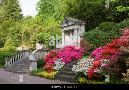 Figura di angelo sul cimitero Baden-Baden, Germania Baden-Wuerttemberg, Baden-Baden Foto Stock