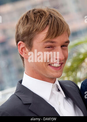 Attore Henry Hopper assiste il photocall per il film "inquieto" al 64esimo Festival Internazionale del Cinema di Cannes al Palais des Festival di Cannes, Francia, 13 maggio 2011. Foto: Hubert Boesl Foto Stock