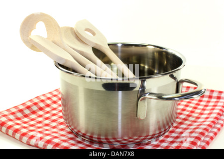 Varie cucchiaio di cottura costituito da legno Foto Stock