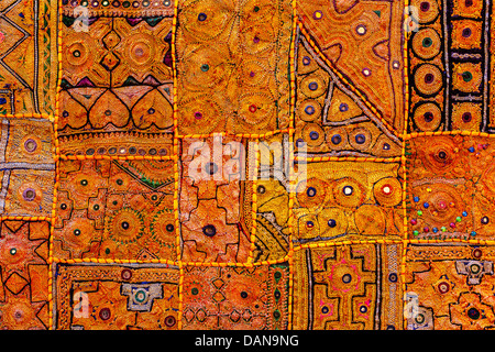 Indiano colorato tessuto texture di sfondo tappeto patchwork trapunta. India Foto Stock