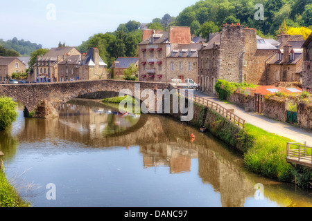 Il vecchio porto di Dinan, Bretagna Francia Foto Stock