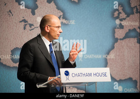 Londra, Regno Unito. 16 Luglio, 2013. Primo Ministro italiano Enrico Letta parla a Chatham House durante una riunione sul ruolo dell'Italia e il Regno Unito in una evoluzione della UE. Credito: Piero Cruciatti/Alamy Live News Foto Stock