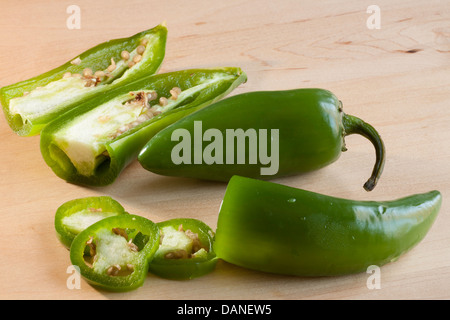 Ancora in vita di peperoncini jalapeno Foto Stock