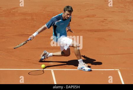 Juan Carlos Ferrero dalla Spagna gioca contro del Bonis dall Argentina durante il semi-finale di ATP torneo di tennis a Weissenhof a Stoccarda, Germania, 16 luglio 2011. Foto: Marijan Murat Foto Stock