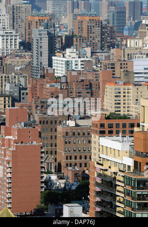 Vista della città di New York - Facciate di skyscapers e residenziale e edifici per uffici sono ritratte in Manhattan, New York, Stati Uniti d'America, 13 luglio 2011. Foto: Soeren Stache Foto Stock