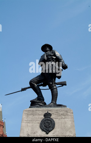 Royal Fusiliers, Memoriale di guerra Chancery Lane, High Holborn WC2 da Albert Toft 1920 Foto Stock