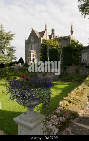 La facciata esterna del Parco Ampney giacobino, Manor House Foto Stock