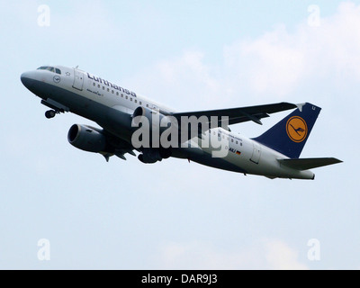 D-AILI Lufthansa Airbus A319-114 - CN 651 1 Foto Stock