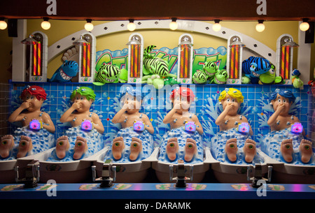 Coney Island boardwalk giochi Foto Stock