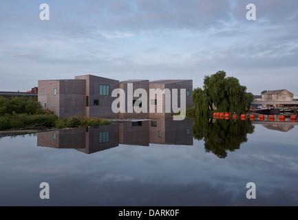 La galleria Hepworth, alloggiamento le opere di Wakefield nato scultore Barbara Hepworth, Wakefield, West Yorkshire, Regno Unito Foto Stock