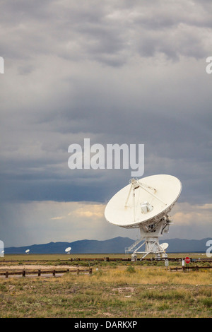 Stati Uniti d'America, Nuovo Messico, Socorro, molto grande schiera internazionale di radio telescopio Foto Stock