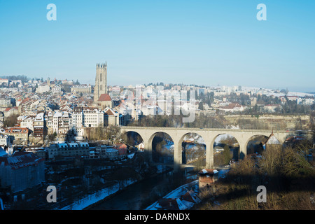 L'Europa, la Svizzera, Friburgo, gotica del XIII secolo, la chiesa di St Nicolas Cathedral Foto Stock