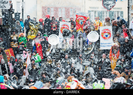 L'Europa, la Svizzera, Lucerna, molla Fasnact sfilata di carnevale Foto Stock