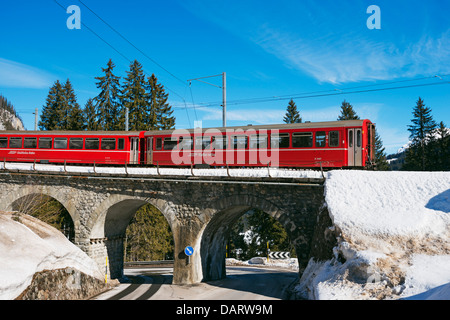 L'Europa, Svizzera, Grigioni, Arosa mountain resort, ferrovia a scartamento ridotto Foto Stock