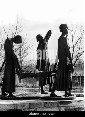 Geografia / viaggio, Germania, Ravensbruck, Memorial Site, scultura, 'Ravensbruck Mothers' di Fritz Kramer, 1965, , diritti aggiuntivi-clearences-non disponibile Foto Stock