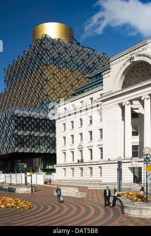 Regno Unito, Inghilterra, Birmingham, Centenary Square, Nuova libreria e Baskerville House Foto Stock