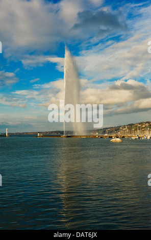 Il lago di Ginevra e del Jet d'Eau, Svizzera Foto Stock