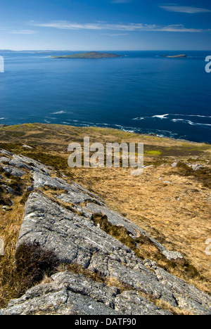 Vista dalla parte superiore della testa di punta (Northton) guardando verso sud in direzione di North Uist. Isle of Harris, Ebridi Esterne, Scozia Foto Stock