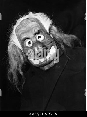 Feste, Perchtenlaufen, ugly Percht con maschera di legno, Kirchseeon, 1954, diritti-aggiuntivi-clearences-non disponibile Foto Stock