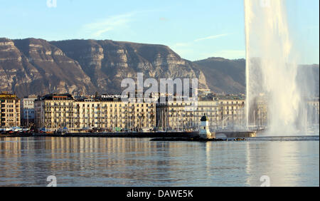 Vista dal lago di Ginevra su una parte di Ginevra, 06 marzo 2007. Foto: Bernd Weissbrod Foto Stock